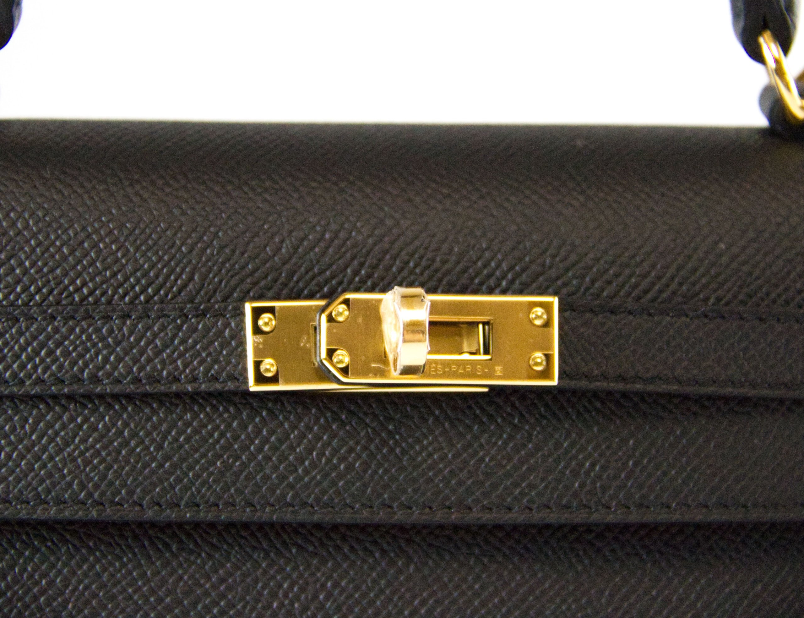 Hermès Kelly Sellier 25 epsom leather  Black designer bags, Fancy bags, Hermes  kelly bag