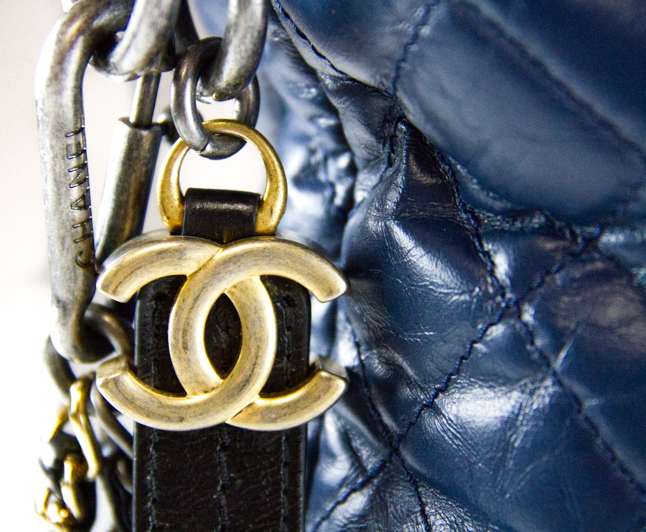 chanel navy blue tote bag